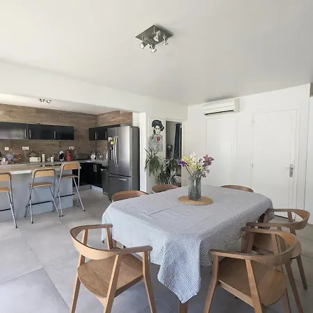 Maison Avec Piscine, House With A Pool Holiday home